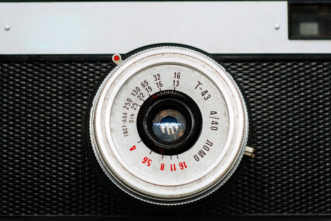 A close up of a camera with a lens